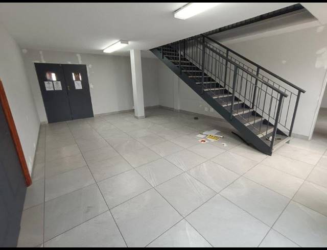 INDUSTRIAL PROPERTY TO RENT IN LASER PARK